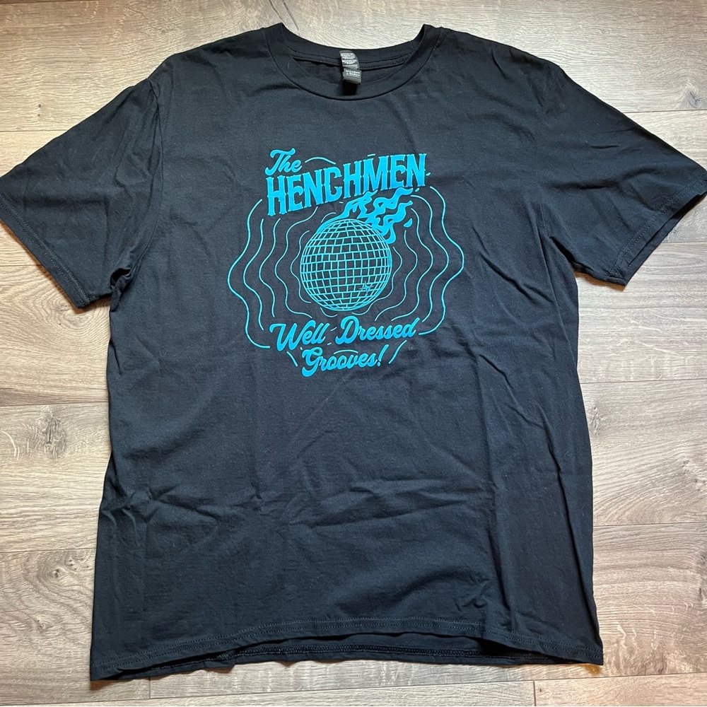 The Henchmen Well Dressed Grooves Tee